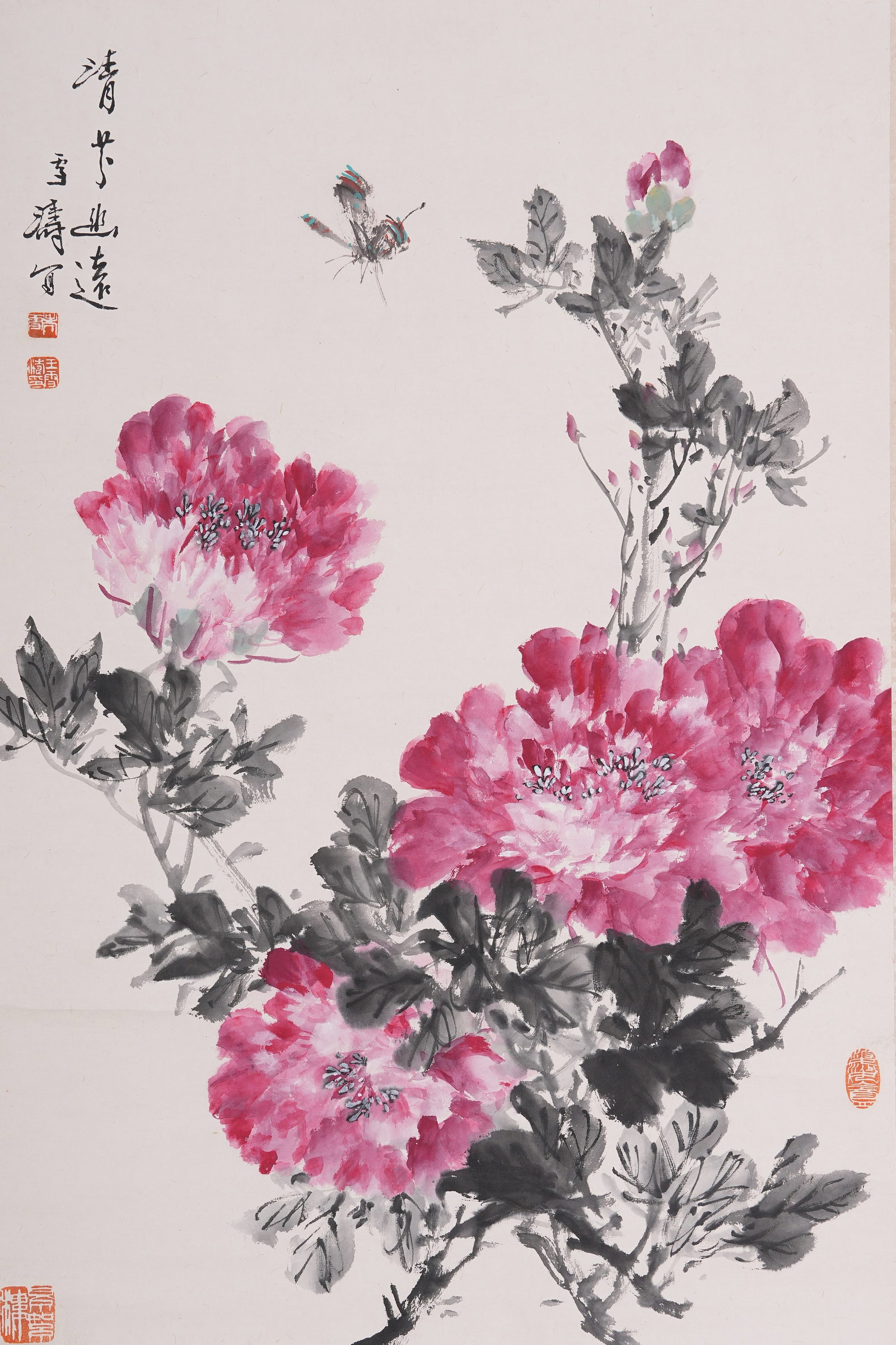 A FLOWERS AND BUTTERFLIES PAINTING ON PAPER BY WANG XUETAO.王雪濤: Flowers and Butterflies Painting on Paper by Wang Xuetao.王雪濤