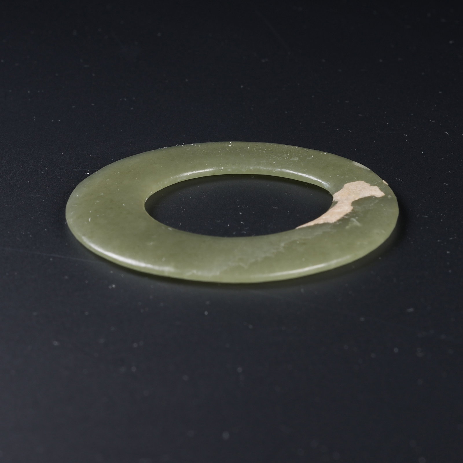 A ANCIENT JADE RING - 7