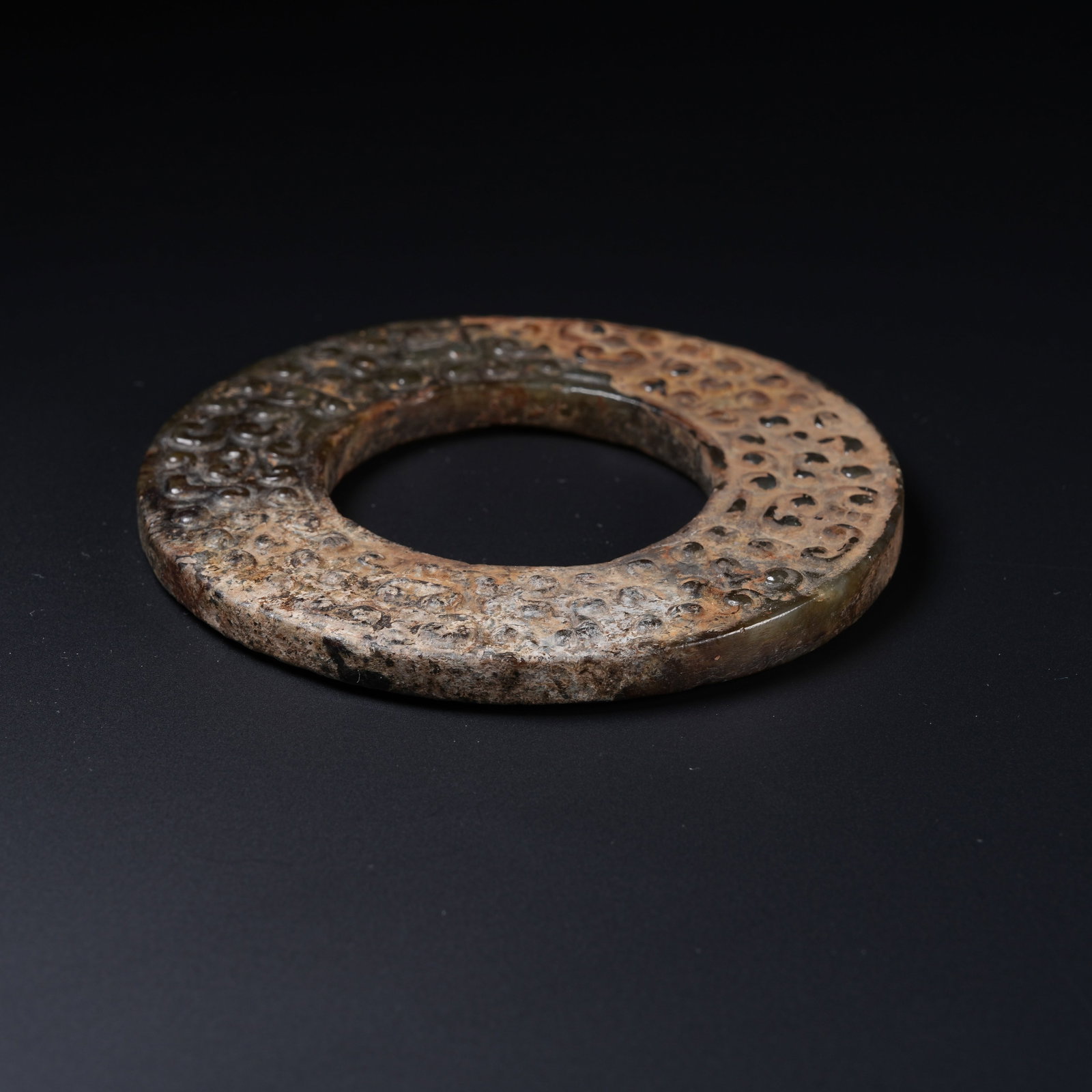 A ANCIENT JADE BI DISC WITH HOOKED CLOUD PATTERNS - 8