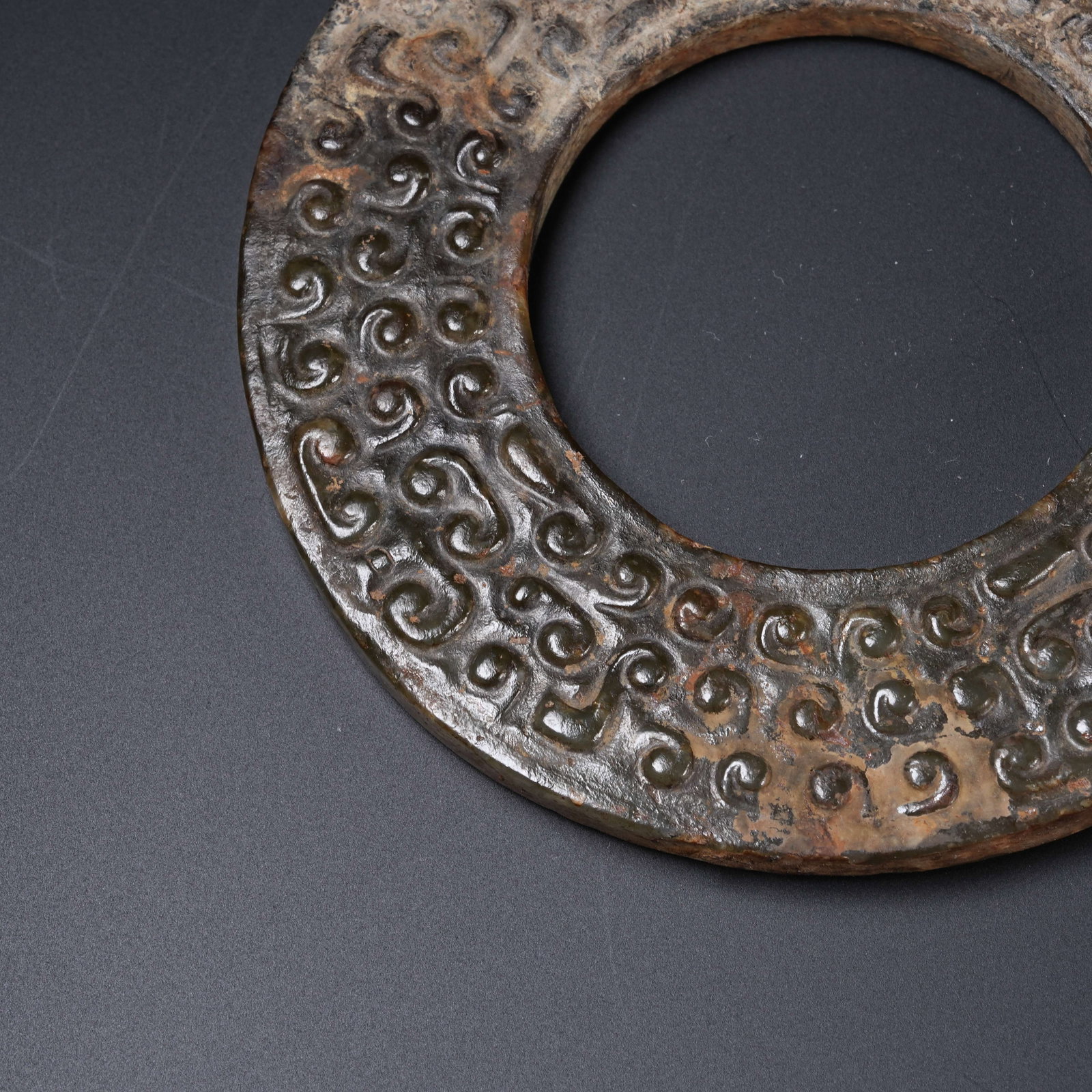 A ANCIENT JADE BI DISC WITH HOOKED CLOUD PATTERNS - 9