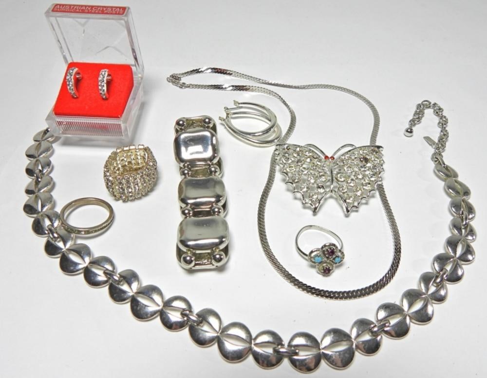 9PC SILVER TONE JEWELREY SET (1 of 4)