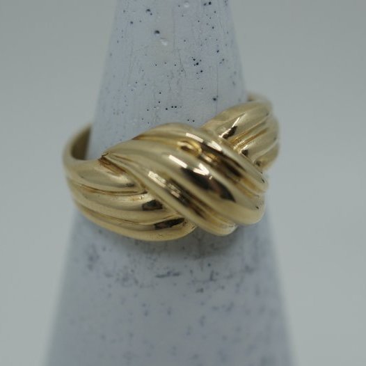 Gold Love Knot Ring 14K (1 of 4)
