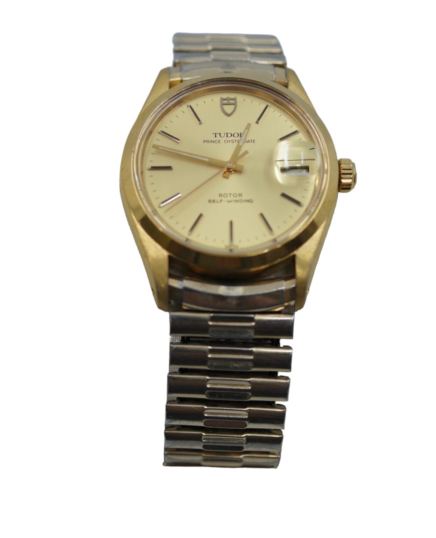Tudor Prince Oyster Date By Rolex: Vintage Tudor Prince Oysterdate by Rolex in good vintage condition. This rotor self-winding Tudor with applied Rolex Crown logo has a strong presence on the wrist. Dial, crown, caseback, movement sign