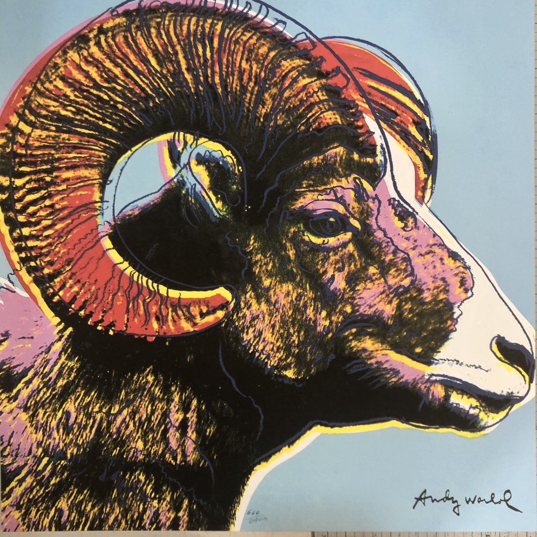 Andy Warhol offset lithograph cm 60x60 Lenox Museum Board certificate of authenticity: Andy Warhol offset lithograph Arabic numbering numbering 2400 copies Sheet size approx. 60 x 60 cm Weight between 250/300 grams Museum LENOX BOARD paper The signature is printed CMOA buffer stamp