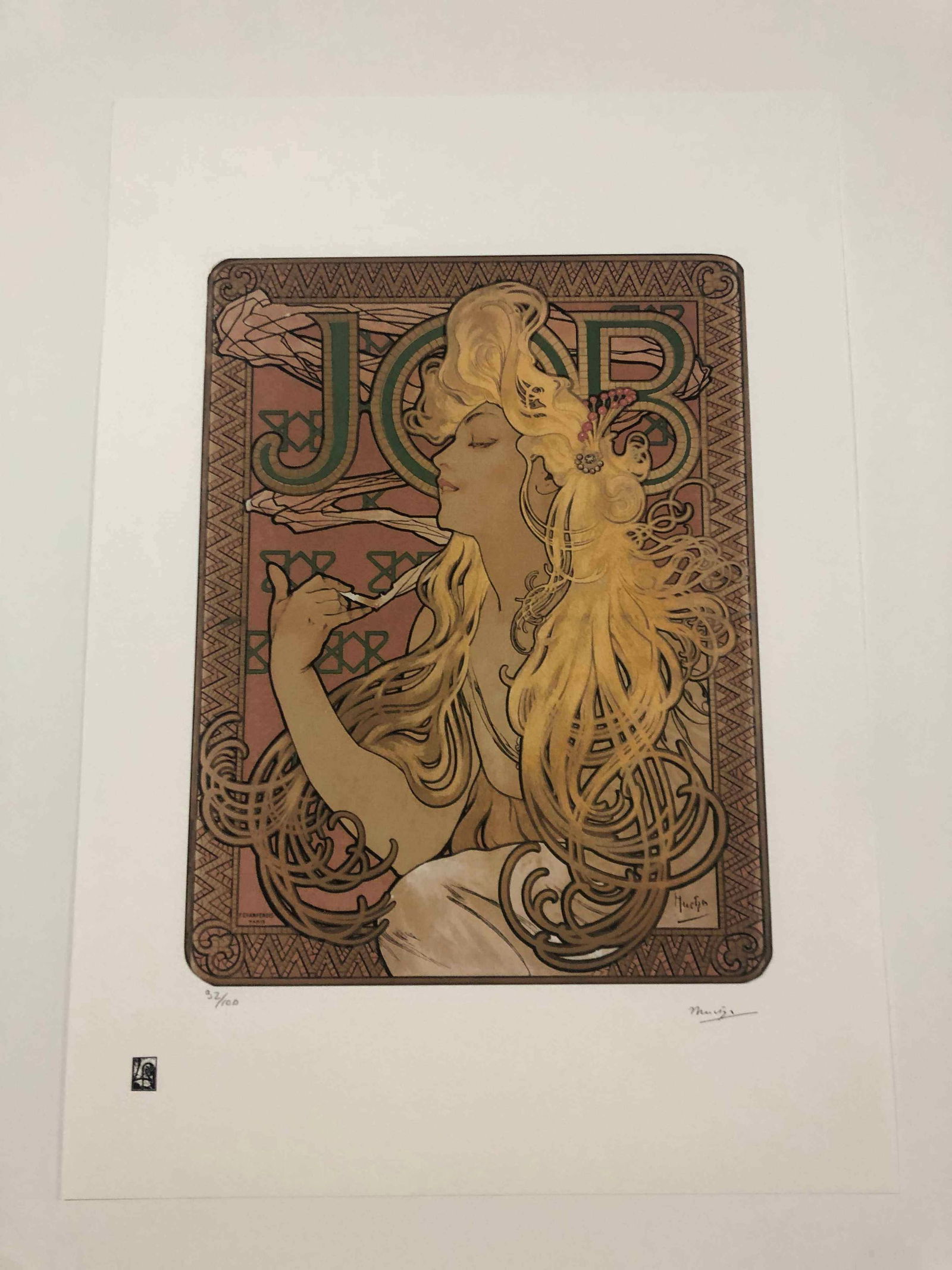 Alphonse Mucha litografia cm 50x70 con certificato: Alphonse Mucha litografia dimensione cm 50x70 timbro impresso LE PALMEcarta francesecertificato di autenticaedizione del 2010firma su lastra in stampaesemplari 100 maxla numerazione al momento della s