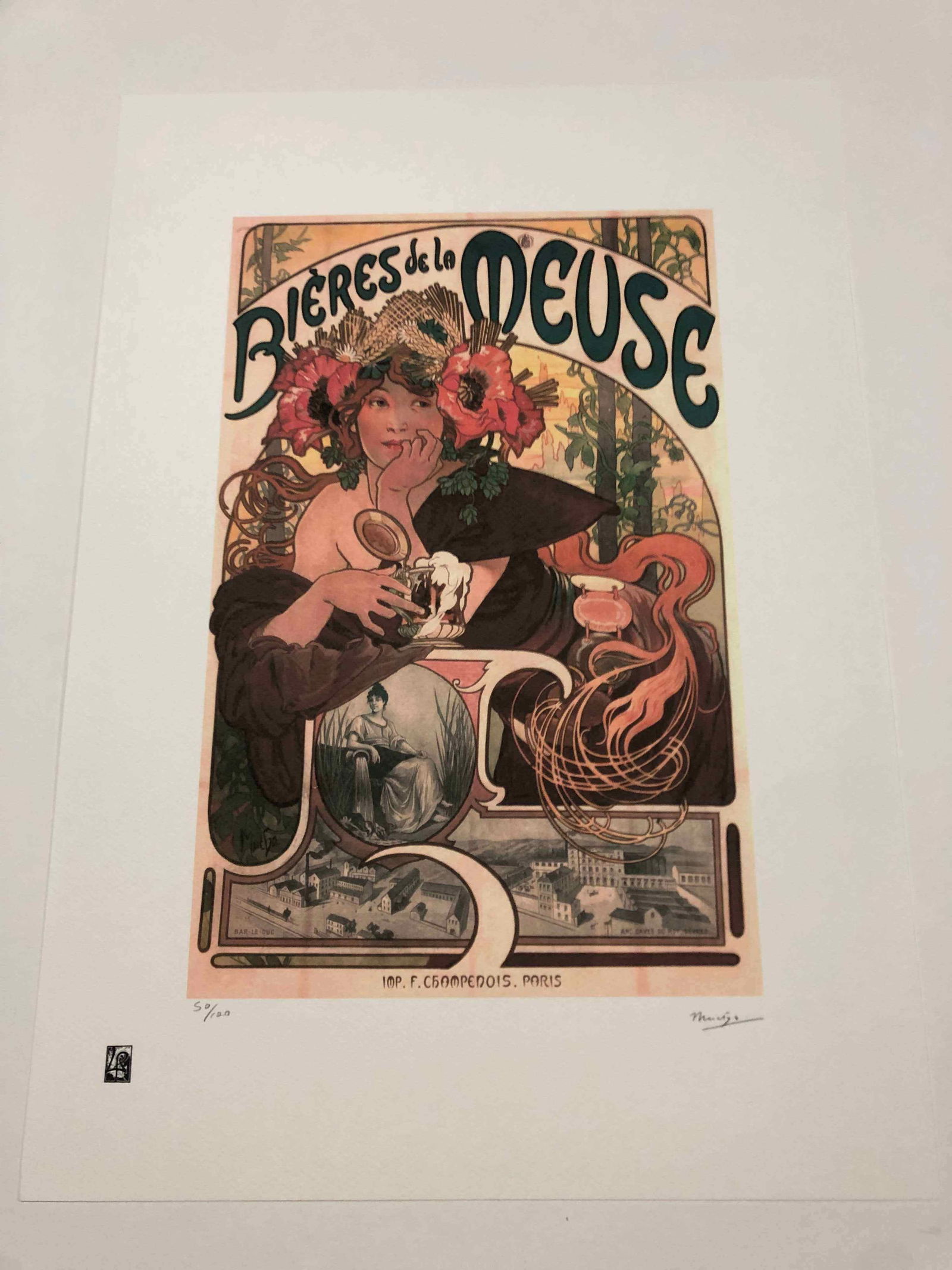 Alphonse Mucha litografia cm 50x70 con certificato: Alphonse Mucha litografia dimensione cm 50x70 timbro impresso LE PALMEcarta francesecertificato di autenticaedizione del 2010firma su lastra in stampaesemplari 100 maxla numerazione al momento della s