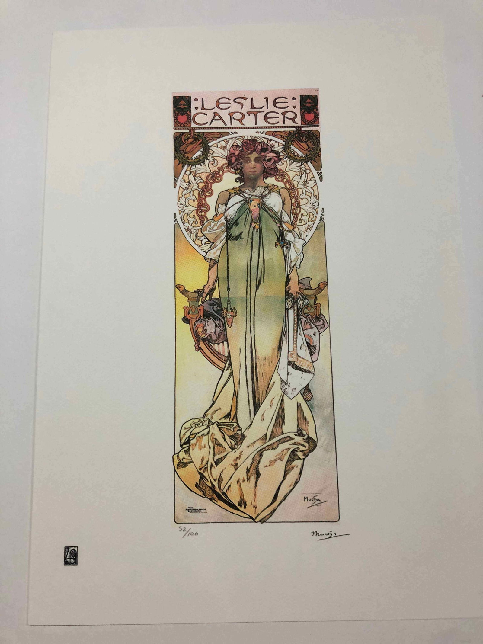 Alphonse Mucha litografia cm 50x70 con certificato: Alphonse Mucha litografia dimensione cm 50x70 timbro impresso LE PALMEcarta francesecertificato di autenticaedizione del 2010firma su lastra in stampaesemplari 100 maxla numerazione al momento della s