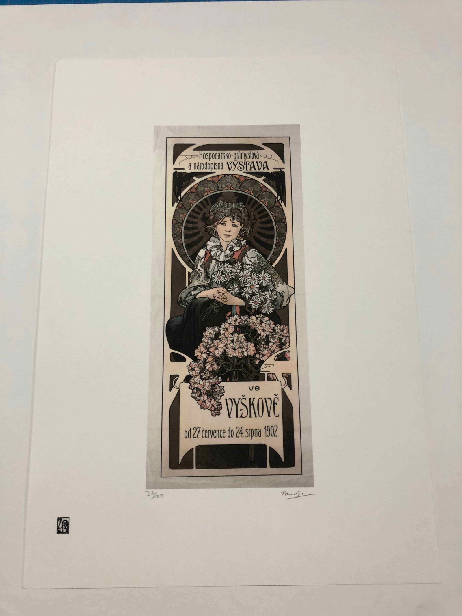 Alphonse Mucha litografia cm 50x70 con certificato: Alphonse Mucha litografia dimensione cm 50x70 timbro impresso LE PALMEcarta francesecertificato di autenticaedizione del 2010firma su lastra in stampaesemplari 100 maxla numerazione al momento della s