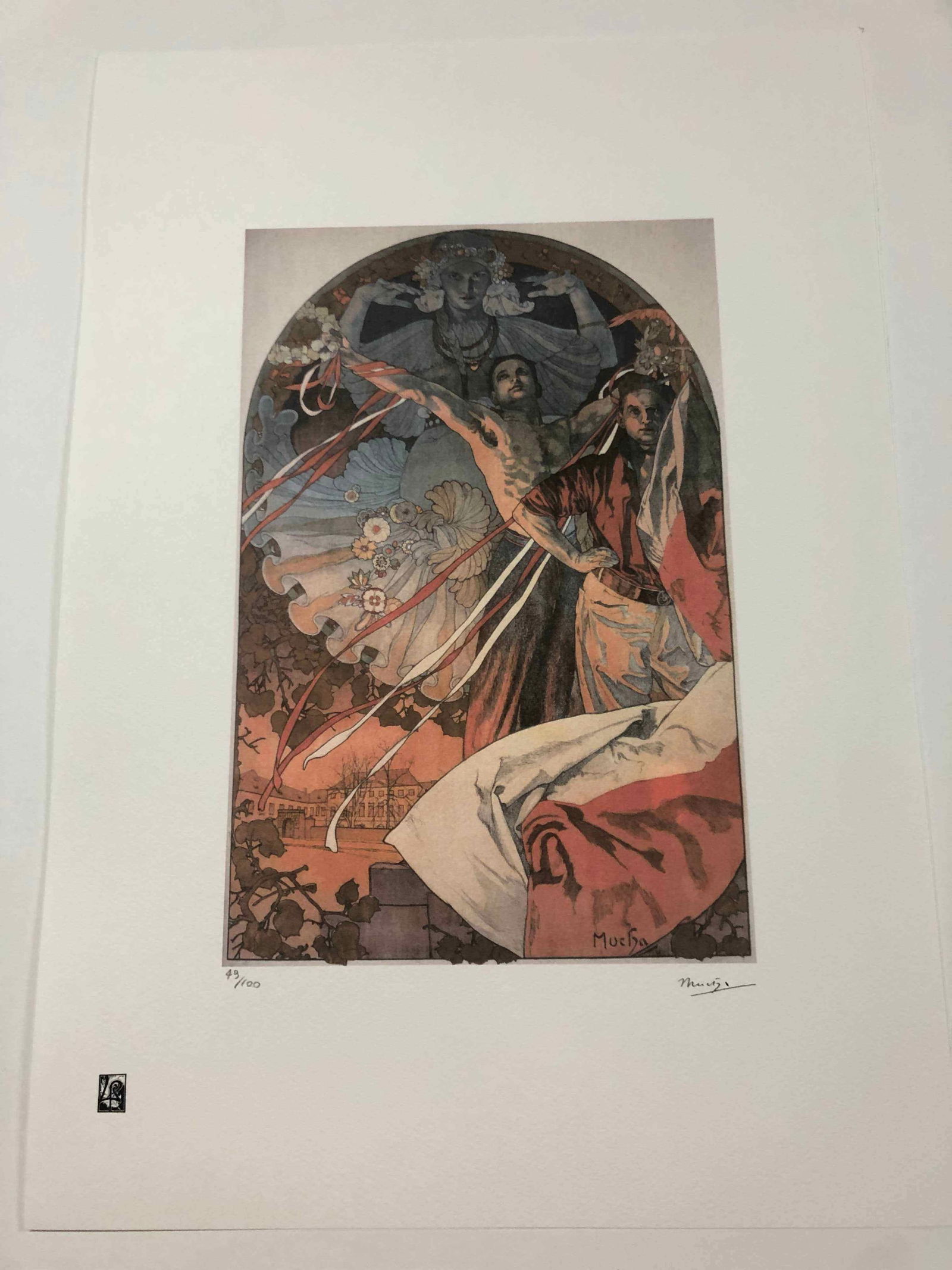 Alphonse Mucha litografia cm 50x70 con certificato: Alphonse Mucha litografia dimensione cm 50x70 timbro impresso LE PALMEcarta francesecertificato di autenticaedizione del 2010firma su lastra in stampaesemplari 100 maxla numerazione al momento della s