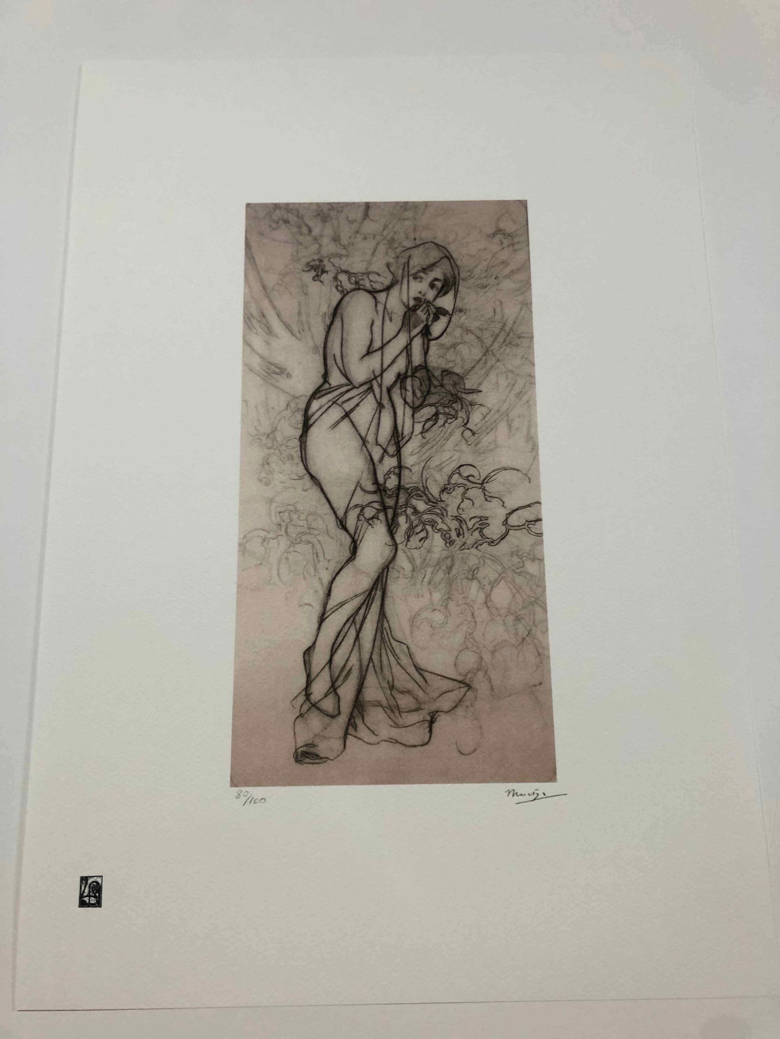 Alphonse Mucha litografia cm 50x70 con certificato: Alphonse Mucha litografia dimensione cm 50x70 timbro impresso LE PALMEcarta francesecertificato di autenticaedizione del 2010firma su lastra in stampaesemplari 100 maxla numerazione al momento della s