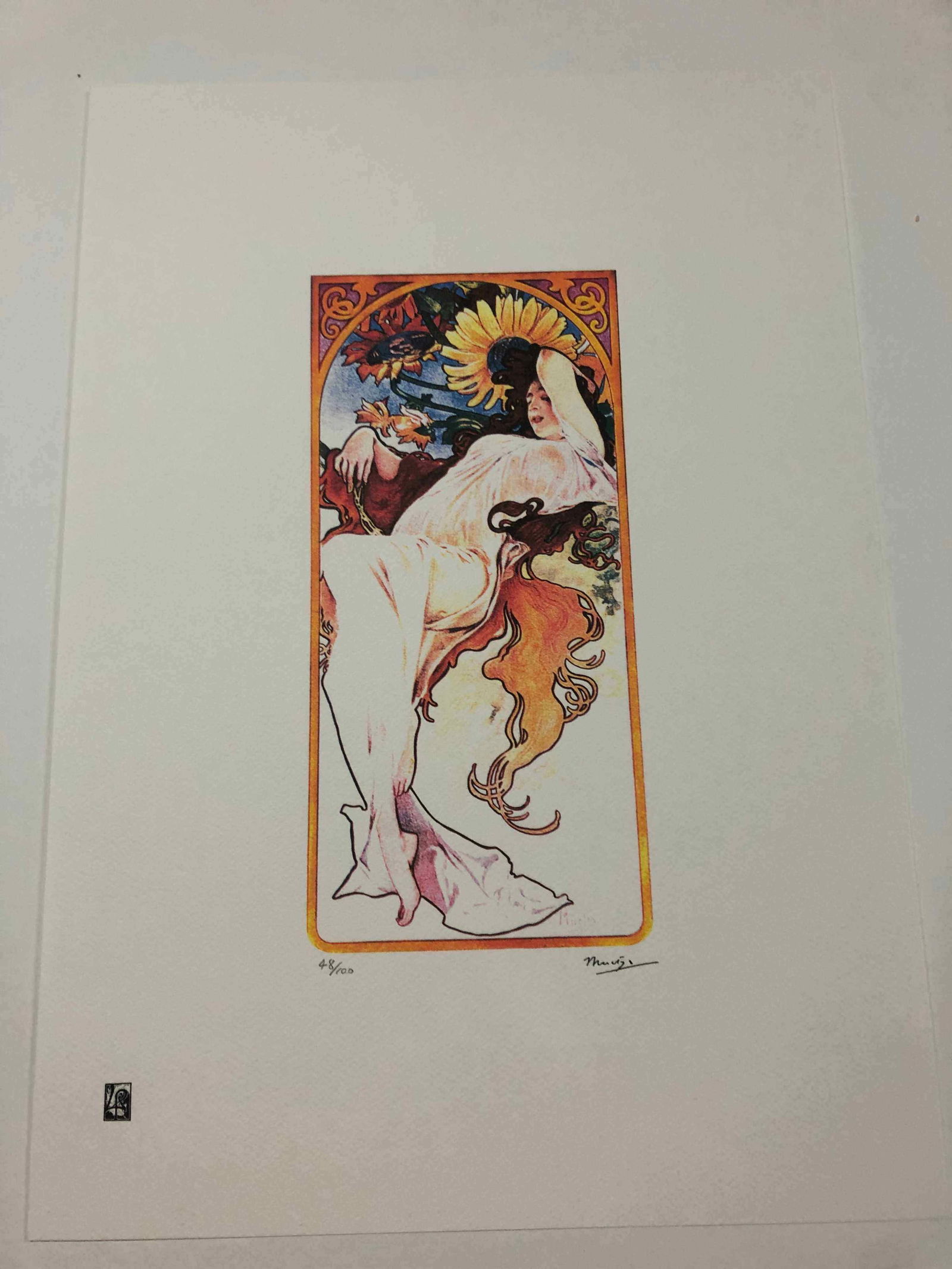 Alphonse Mucha litografia cm 50x70 con certificato: Alphonse Mucha litografia dimensione cm 50x70 timbro impresso LE PALMEcarta francesecertificato di autenticaedizione del 2010firma su lastra in stampaesemplari 100 maxla numerazione al momento della s