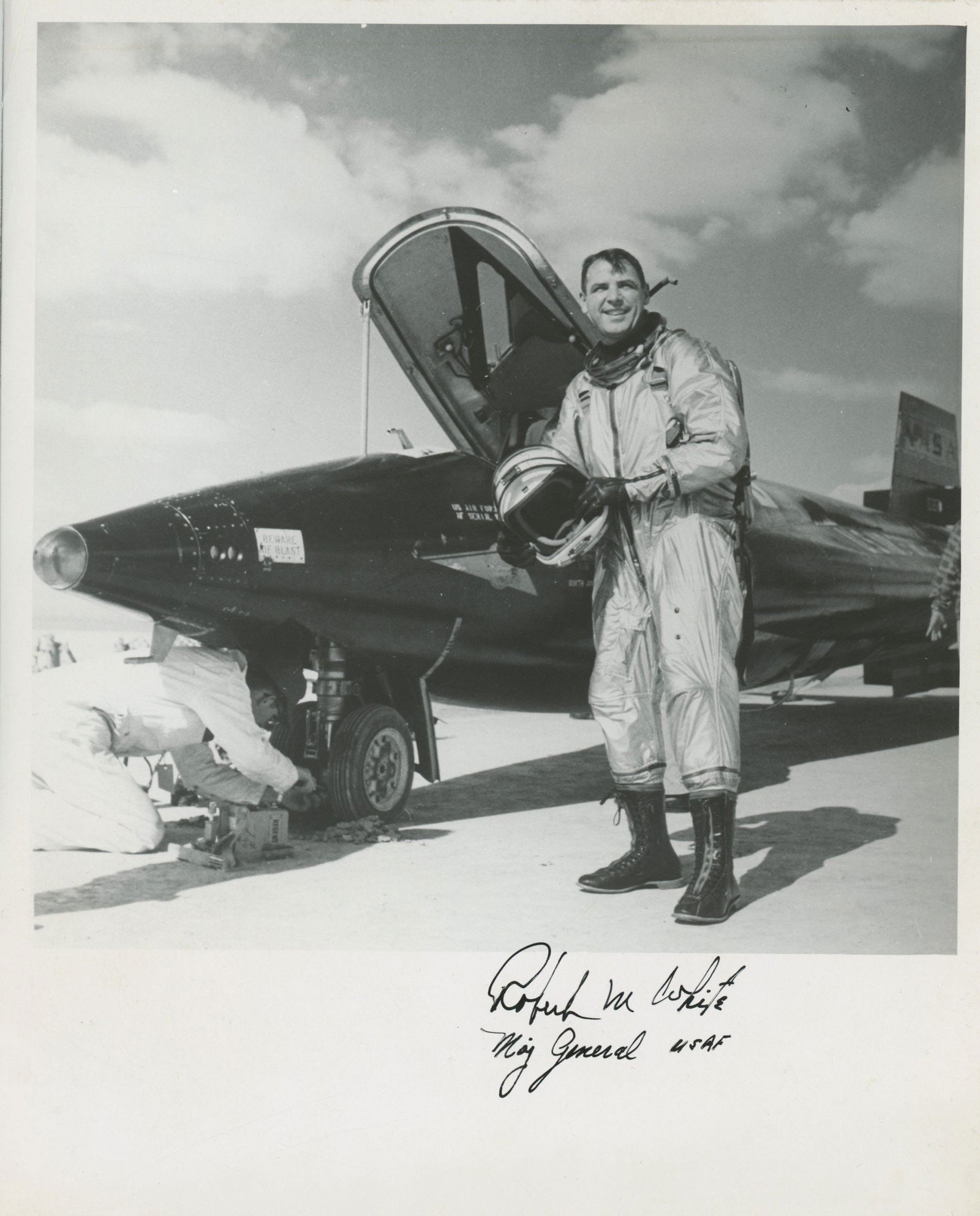 Robert M. White - Air Force & NASA Test Pilot - Autographed 8 x 10" Official Air Force Photograph (1 of 1)