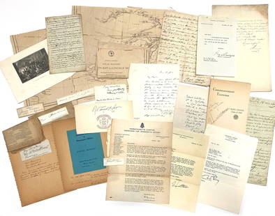 1800s - 1900s Autograph & Ephemera Discovery Lot - 20+ Pieces: Details: 1800s&#8211;Mid 1900s Autograph &amp; Unsigned Ephemera Discovery Lot &#8211; 20+ Pieces A fascinating discovery lot featuring approximately 20+ items including autographs and unsigned epheme