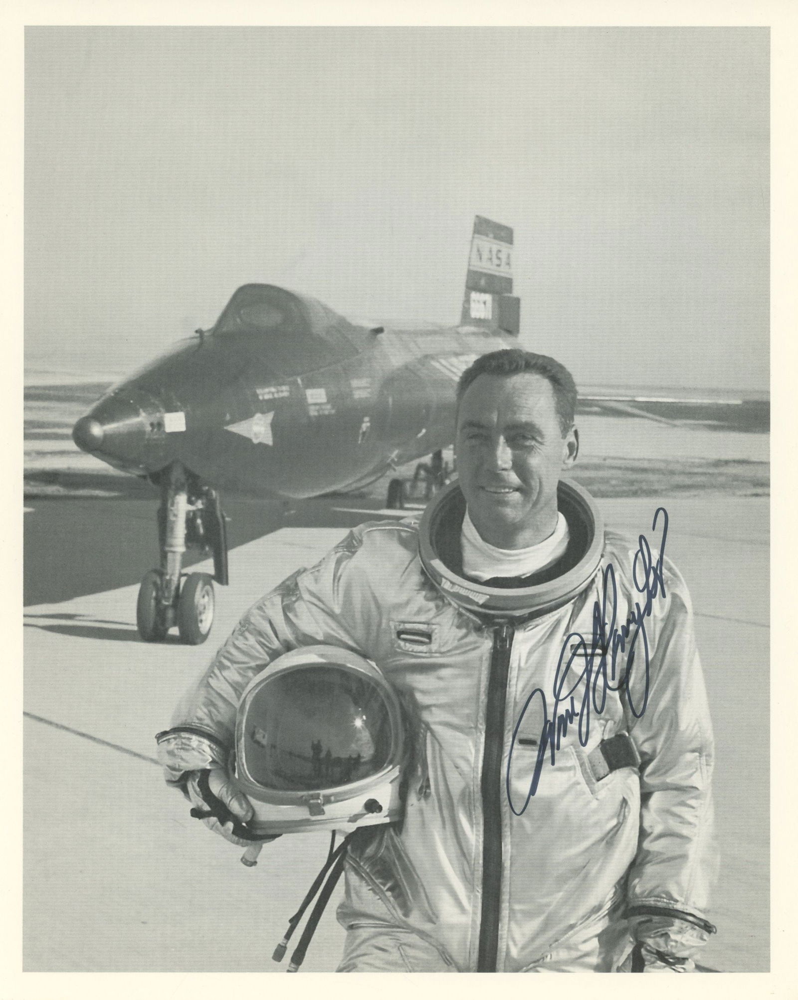William “Pete” Knight – X-15 Test Pilot – Autographed 8 x 10" NASA Photograp (1 of 1)