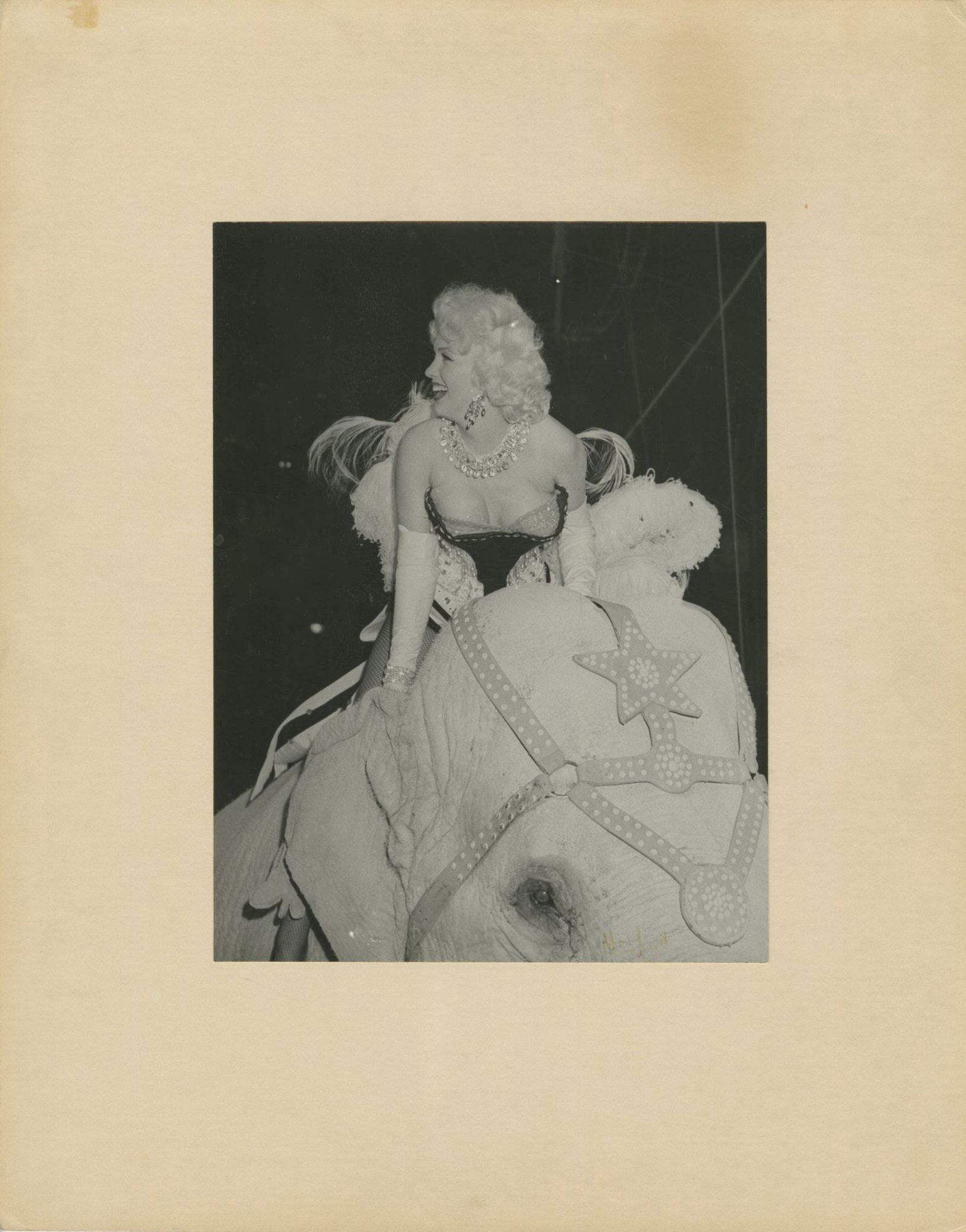 Marilyn Monroe – Madison Square Garden Charity Event – Original Exhibition Photographs ( - 3