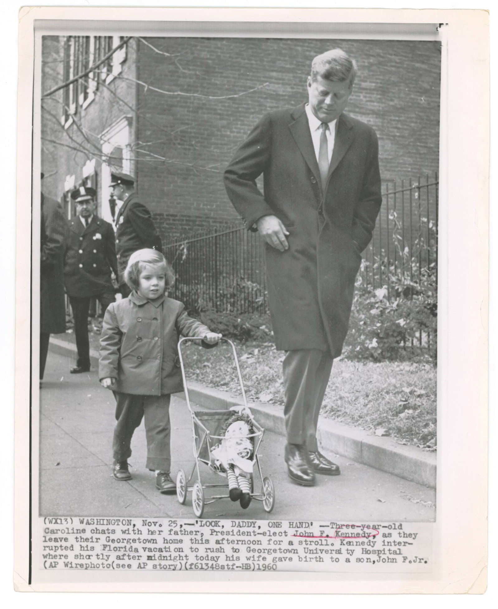 John F. Kennedy & Caroline Kennedy – Georgetown Stroll – Original Press Photograph ̵ (1 of 1)