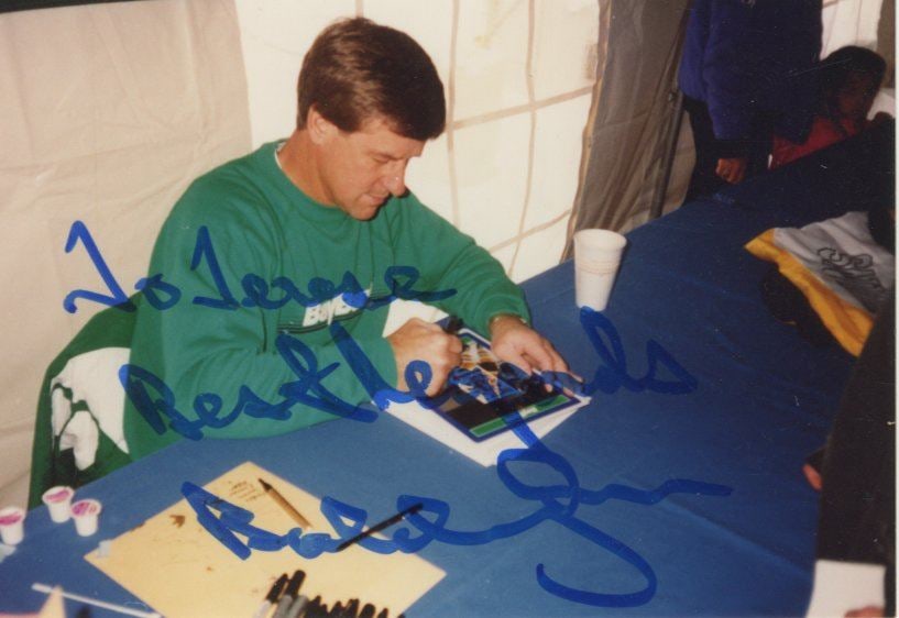 Bobby Hull & Bobby Orr – Hockey Greats – Autographed Photograph Lot - 4