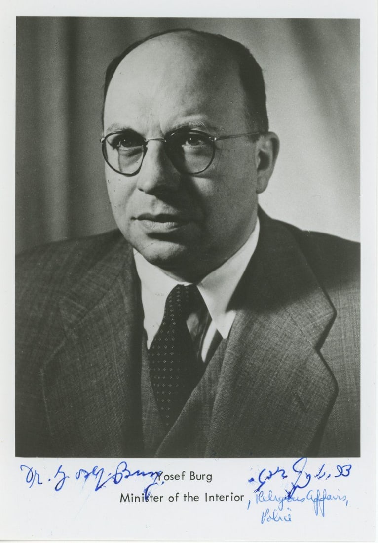 Shlomo Joseph Burg - Israeli Politician Elected to the First Knesset - Autographed 5 x 7" Photograph: Details: Shlomo Joseph Burg autographed glossy 5 x 7" photograph. Burg has signed in English and Hebrew.Fine condition.Shlomo Joseph Burg (31 January 1909 – 15 October 1999) was a