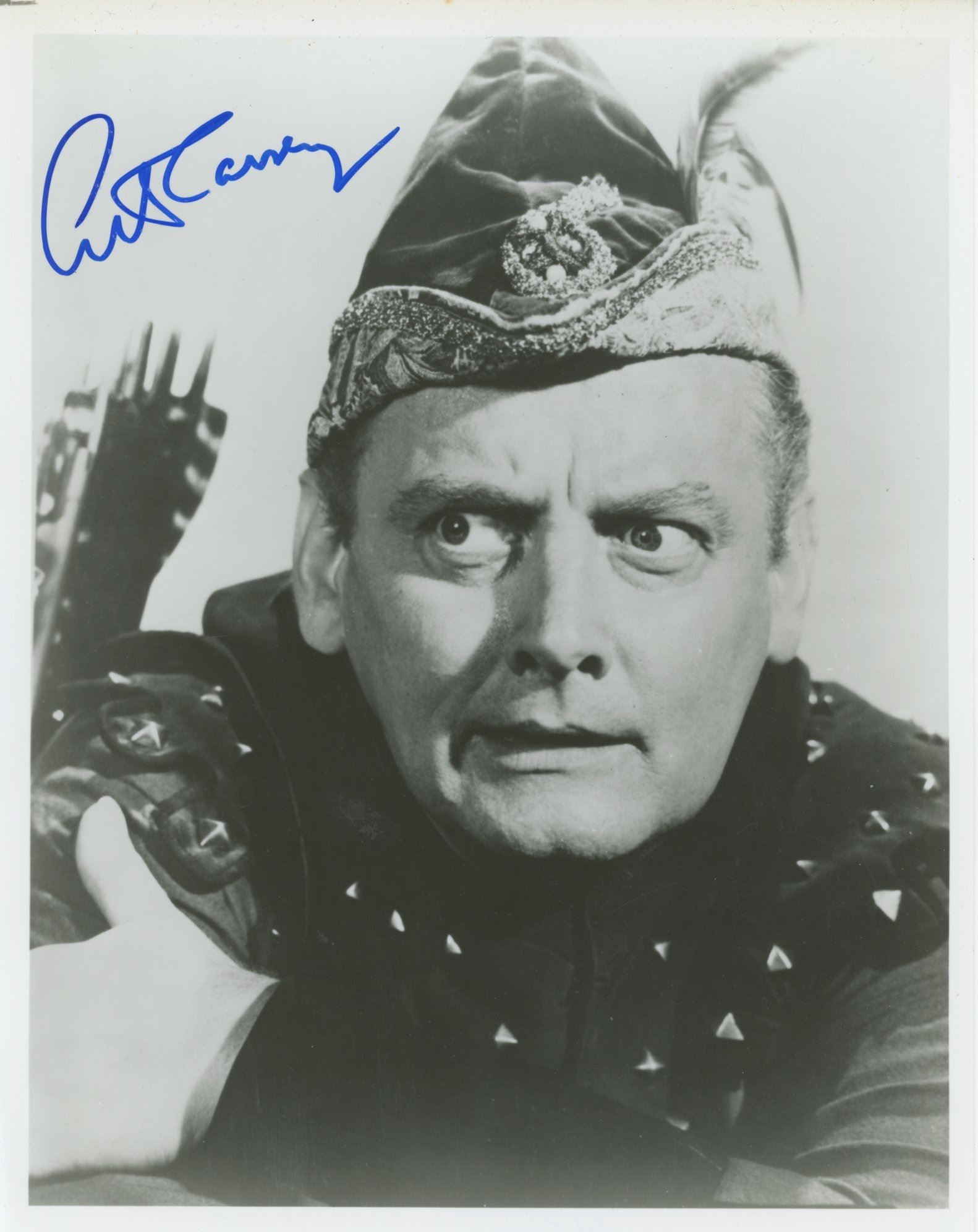 Art Carney – Archer Role in Television’s Batman – Autographed 8 x 10 Photo: Details: Art Carney autographed 8 x 10” glossy photograph depicting him as the Archer from the television series Batman. Signed in blue ink. Fine condition. Art Carney (1918–2003) was an