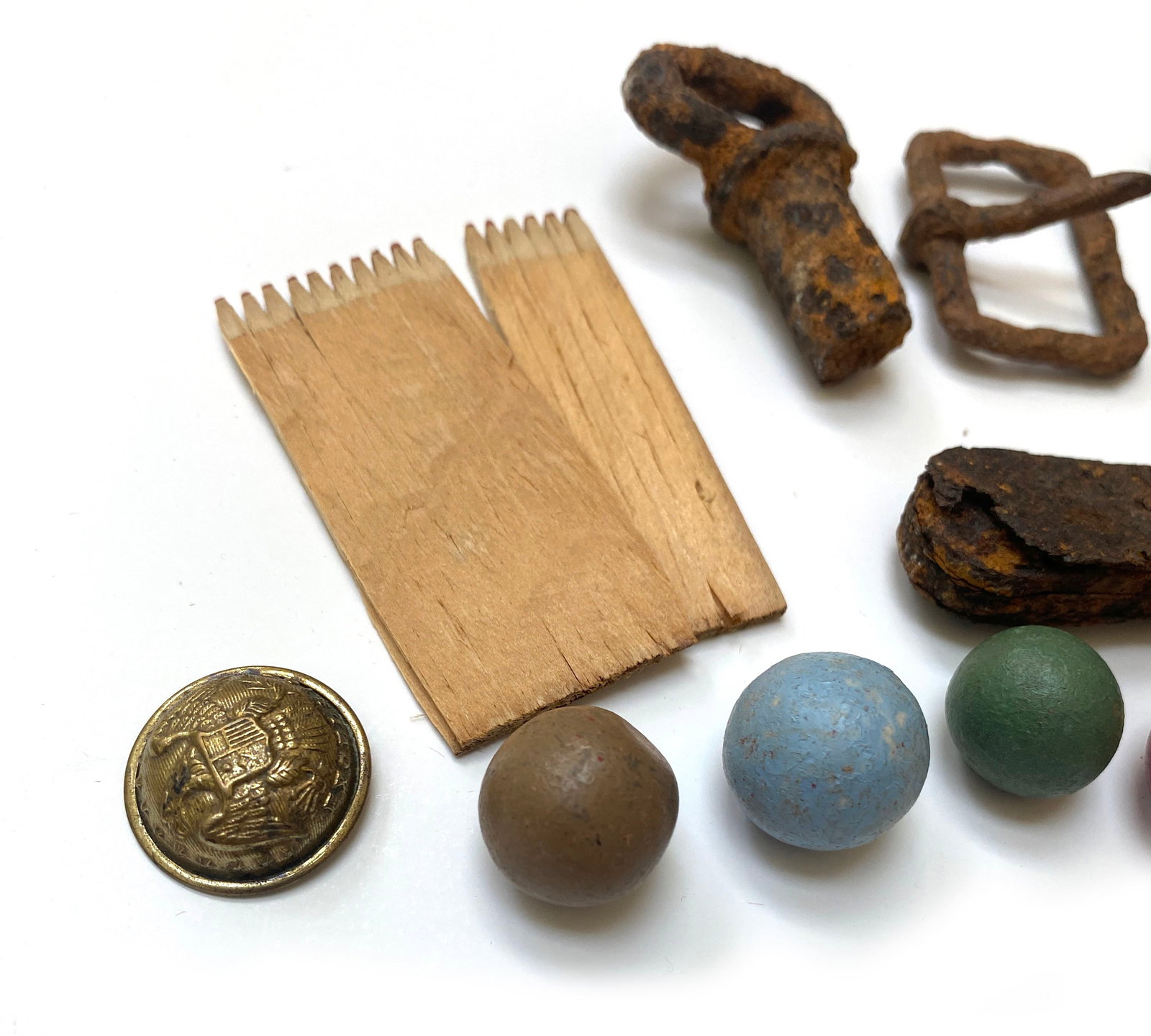 Civil War Artifact Collection – Bullets, Uniform Buttons & Camp Relics - 2