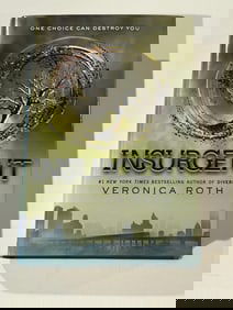 Insurgent by Veronica Roth SIGNED Later Printing