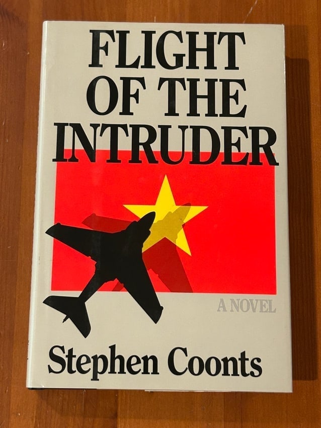 Flight Of The Intruder By Stephen Coonts SIGNED & Inscribed First Edition (1 of 7)