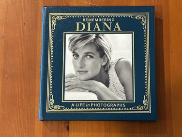 Remembering Diana A Life In Photographs Leather Bound Edition