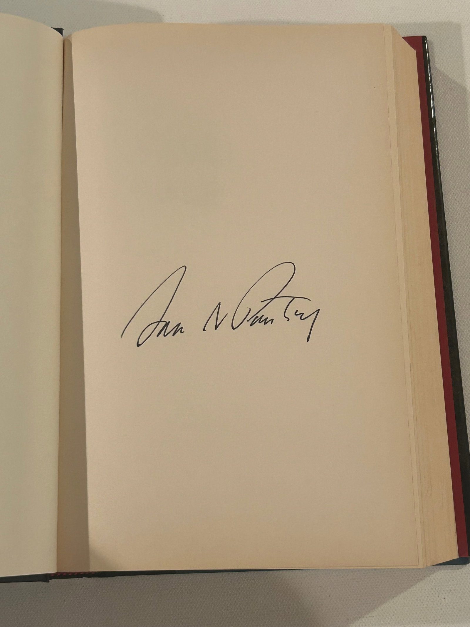 Sara Paretsky SIGNED First Editions - 4