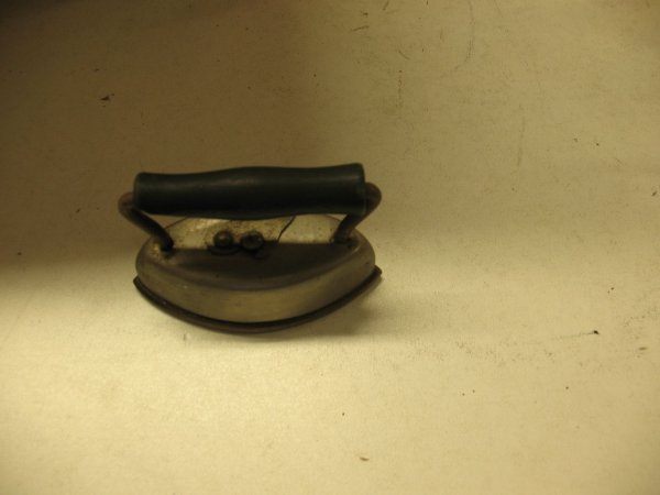 034 Mini fer. Irons