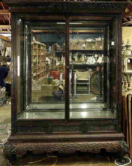 Display & China Cabinets