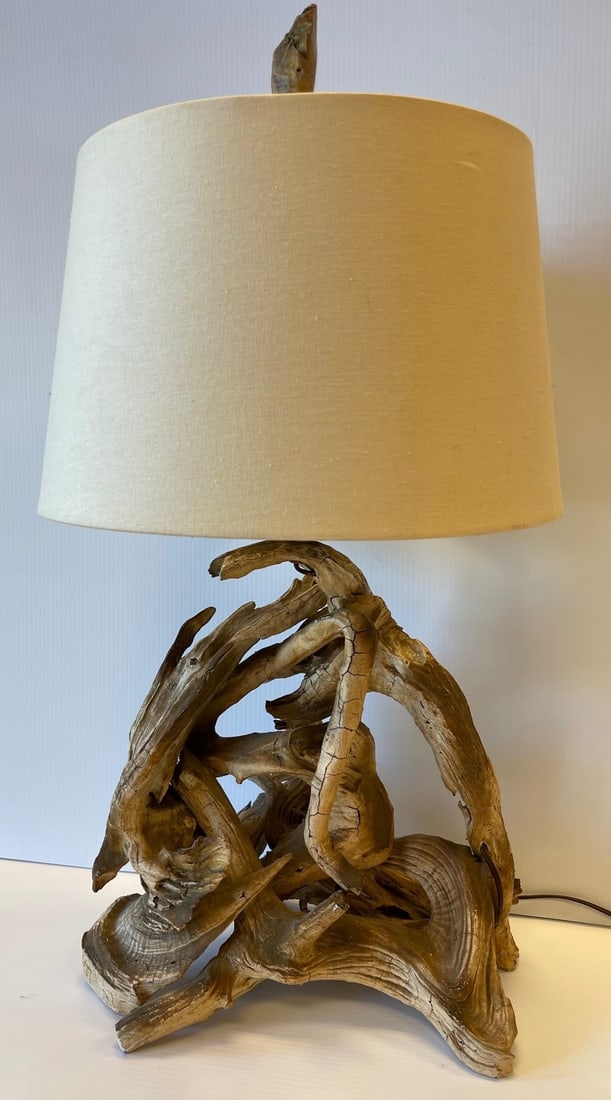 Nautical Driftwood Lamp: Nautical Driftwood Lamp