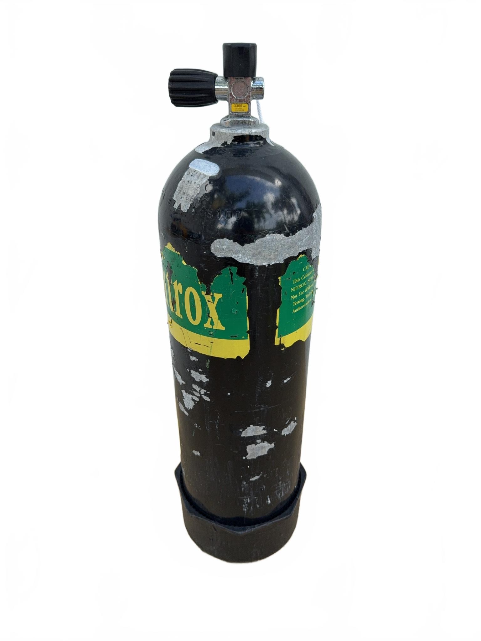 Aluminum 100 CF Nitrox Scuba Diving Tank 3300 PSI 1 of 2: Aluminum 100 CF Nitrox Scuba Diving Tank 3300 PSI. Previous inspection sticker from Tilden's Scuba Center indicates visual inspection and approval for enriched air 6/2025. Last hydro inspection 9/2023