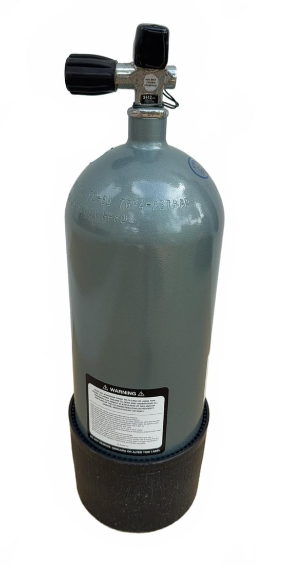 Faber Steel HP80 Scuba Cylinder With Valve 1 of 2: Faber steel HP80 scuba diving cylinder featuring a 3442 psi rated valve. The cylinder has been visually inspected and the label indicates service from Tilden's Scuba Center 6/2025. The tank is approve