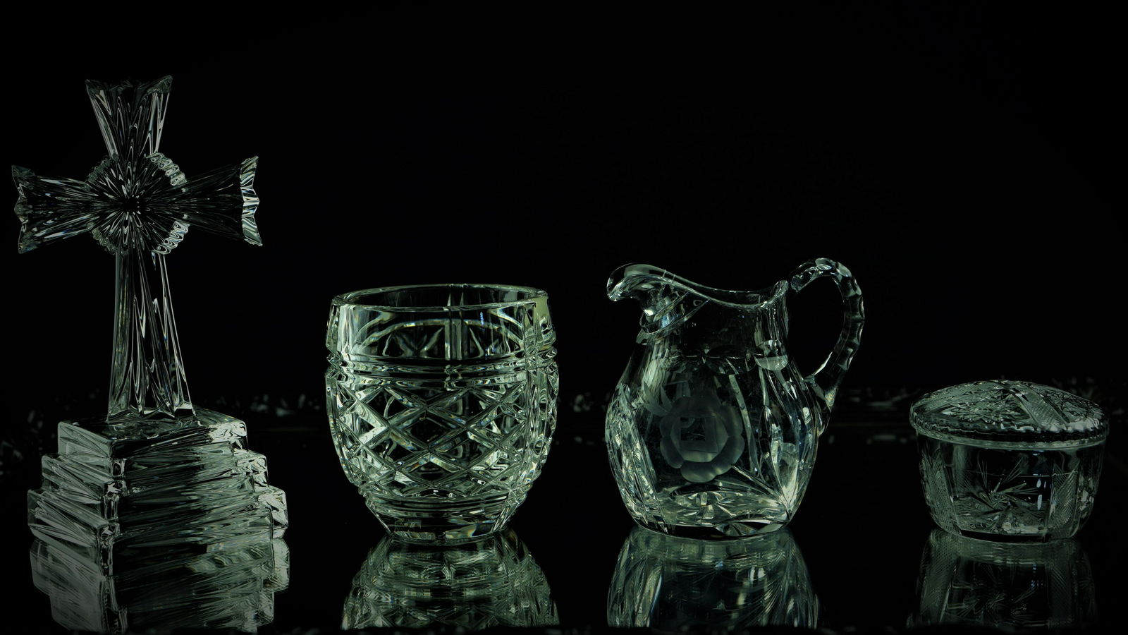 Fine Cross Crystal Items(4 Pieces) (1 of 5)