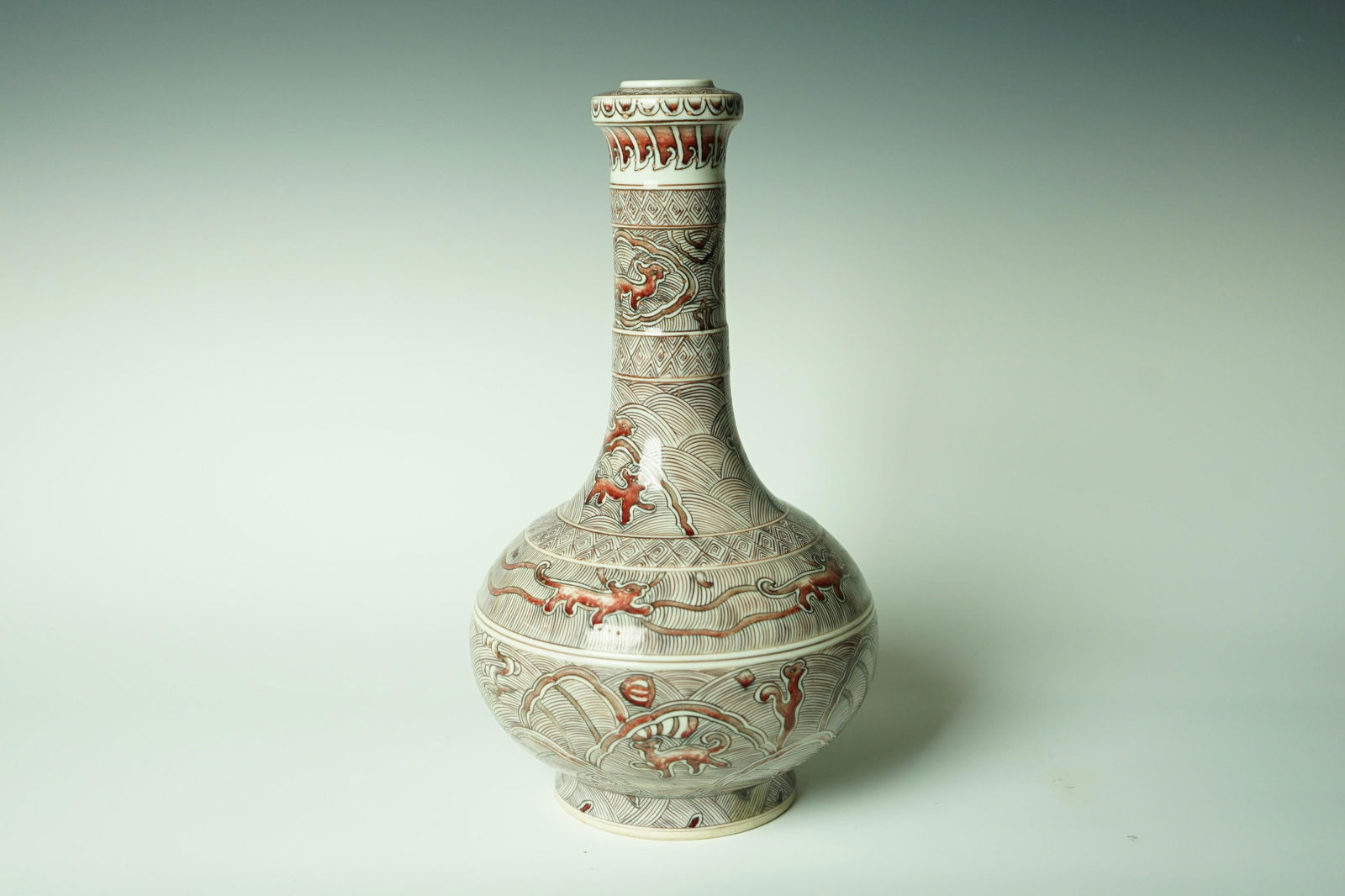 Qing Dynasty Kangxi Period Underglazed-Red Porcelain Bottle Vase (1 of 8)