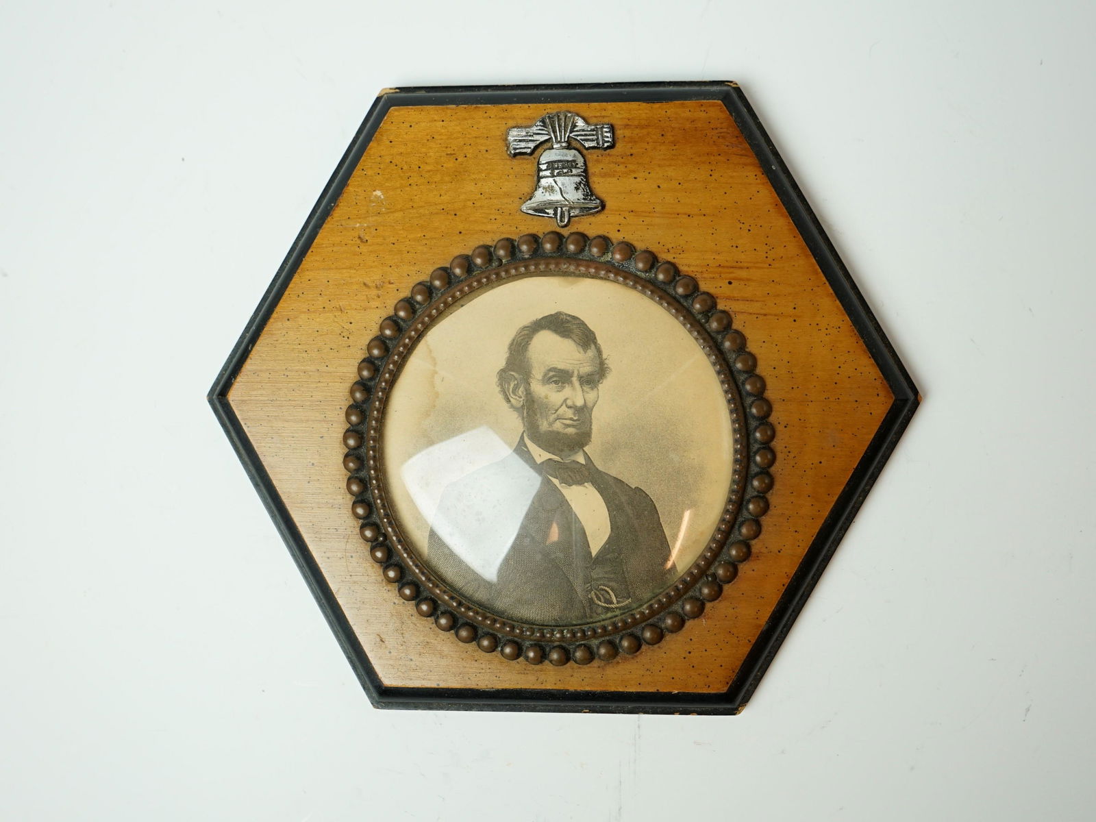 Vintage Print of Abraham Lincoln in Octagonal Frame (1 of 3)