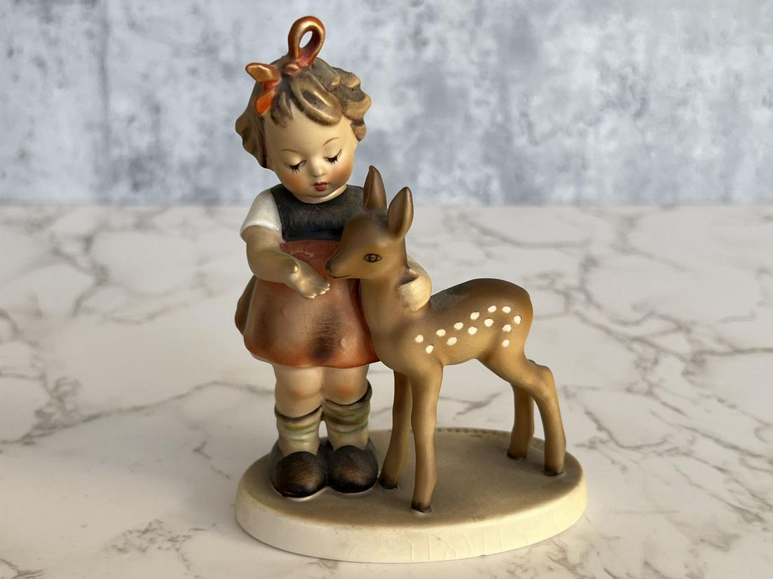 Germany Goebel Hand-painted ceramic Hummel doll (1 of 2)