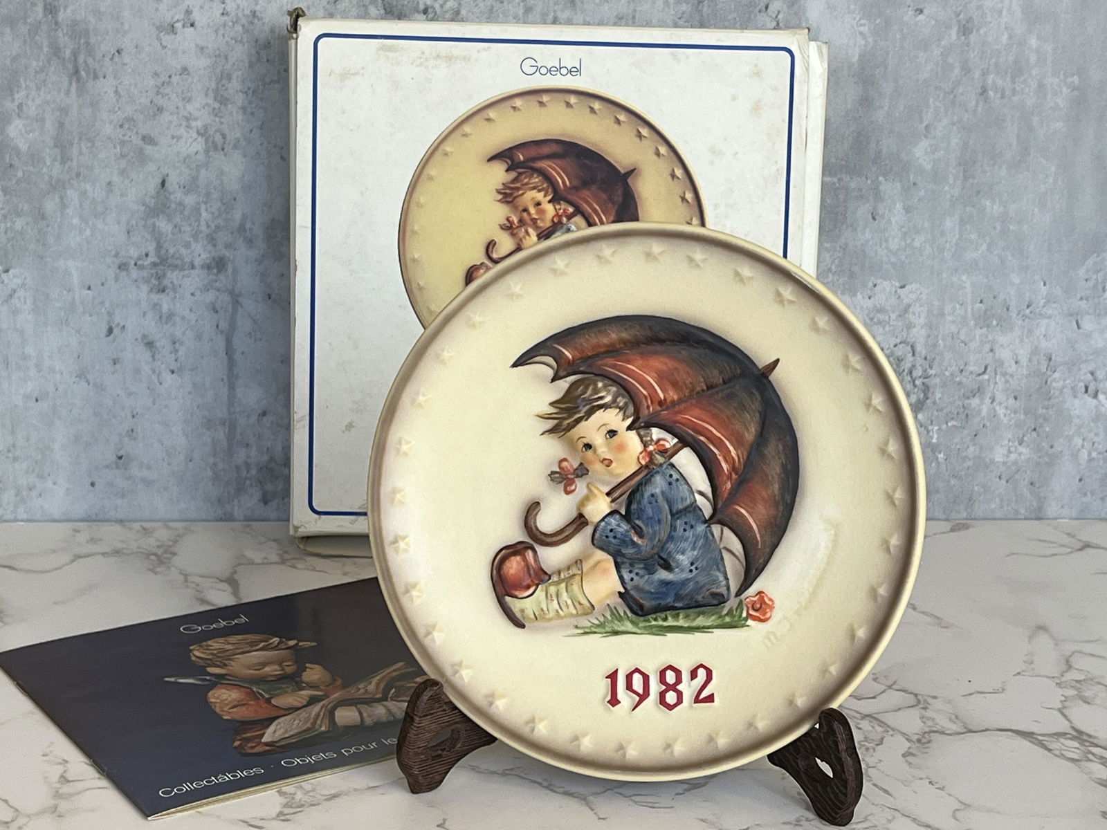 German Goebel Hand-painted ceramic Hummel decorative plate (1 of 3)