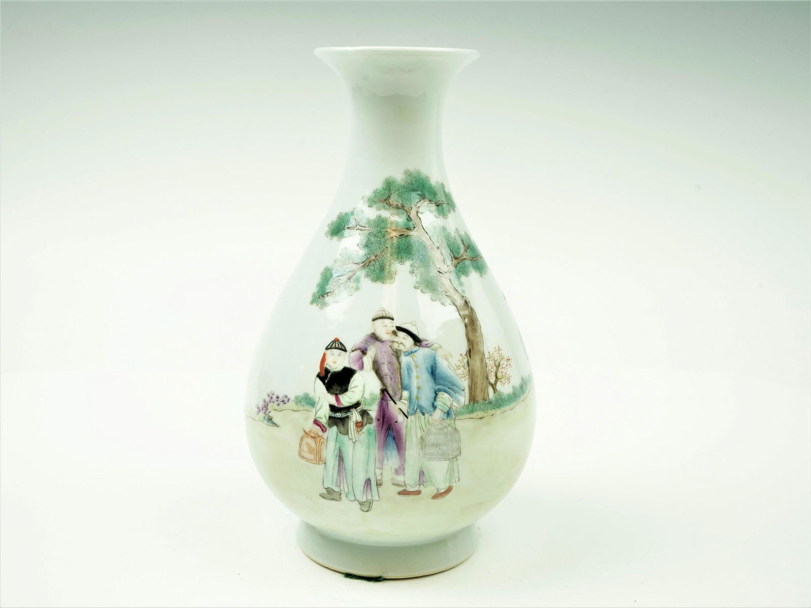 Chinese Export Family Rose 'Mandarin' Vase, Mid 18th Century (1 of 14)
