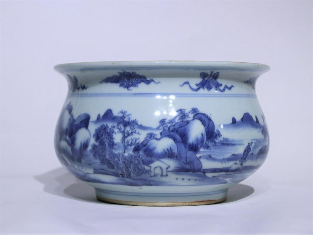 A CHINESE BLUE AND WHITE CENSER, GUANXU PERIOD (1 of 9)