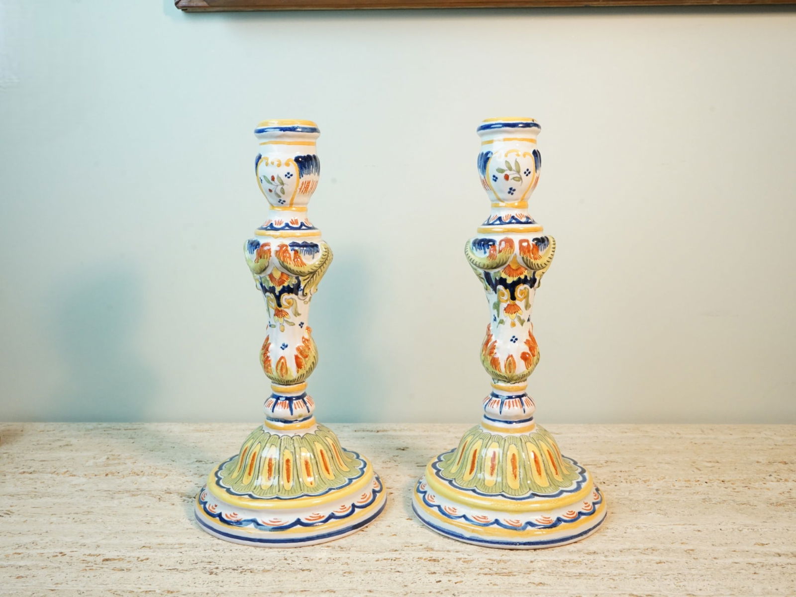 A Pair Of Italian Handpainted Deruta Ceramic Candlestick (1 of 4)