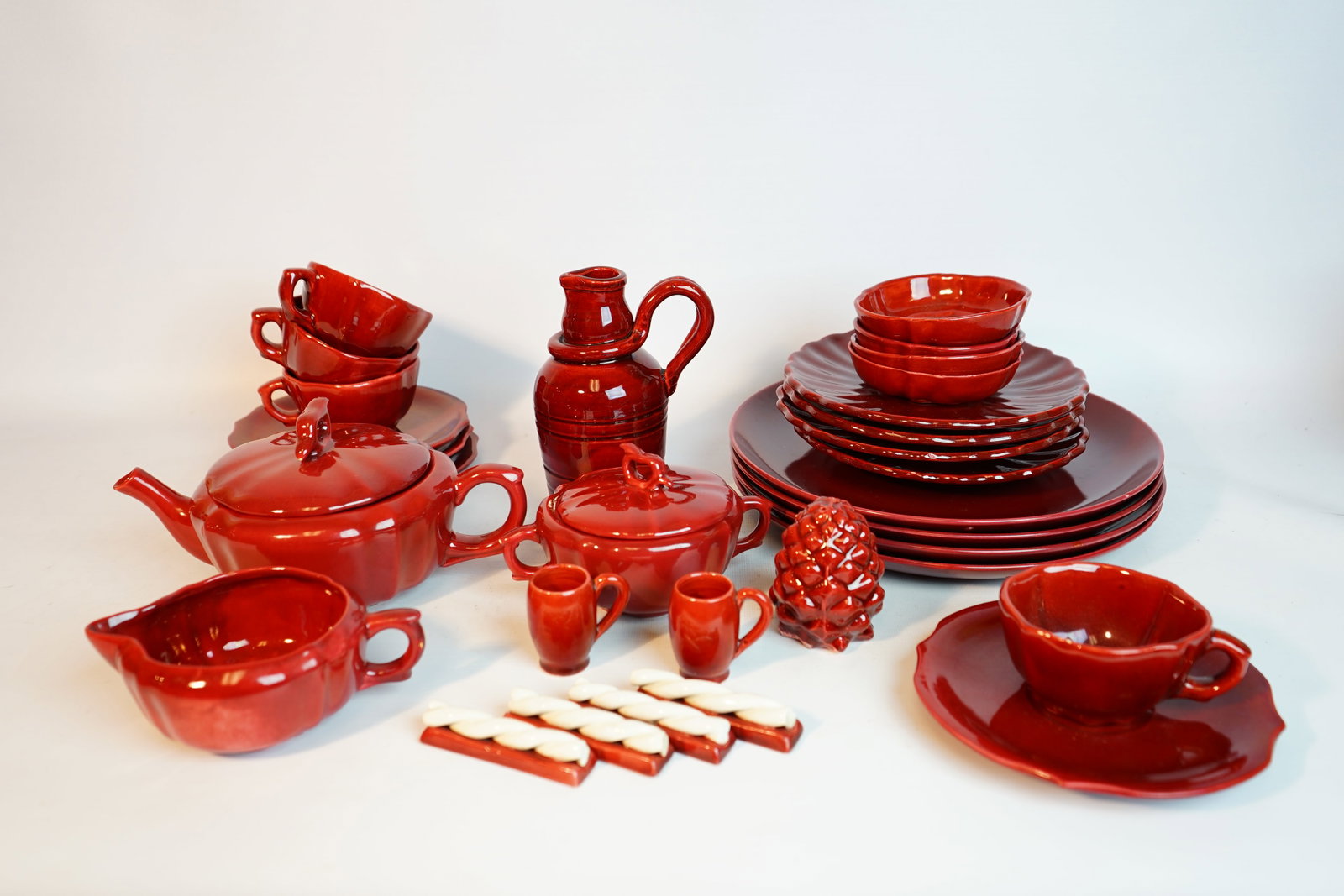 Lot of California Modern Santa Anita Ware Red Tableware,20th c: Approximate size:Dia:10in(largest) Shipping: We offer in-house shipping services for most small items. This means that we will take care of packing and shipping the items directly to you. For larger o