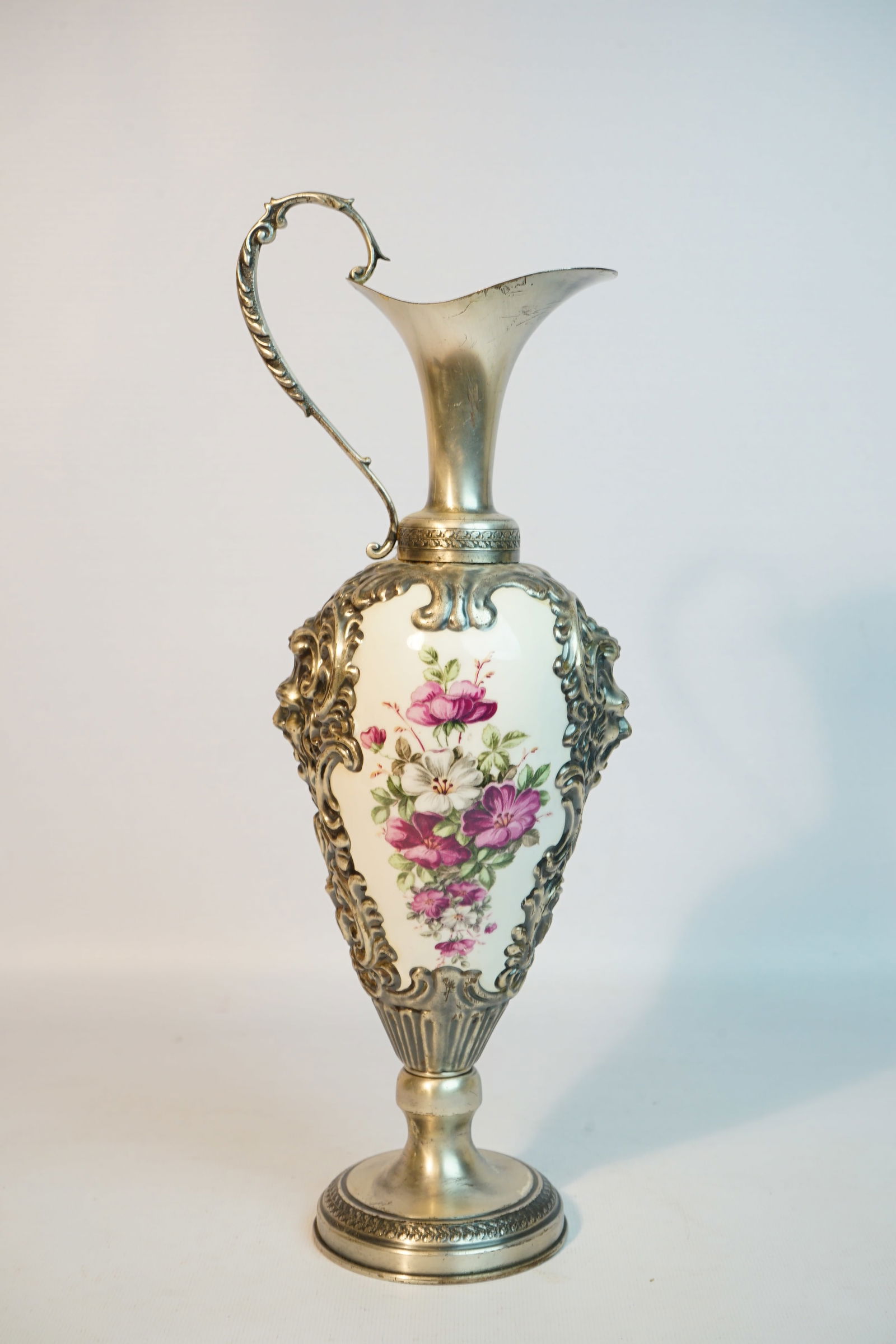 Vintage French-Style Silver-Plated Metal Ewer with Art Glass Body (1 of 6)