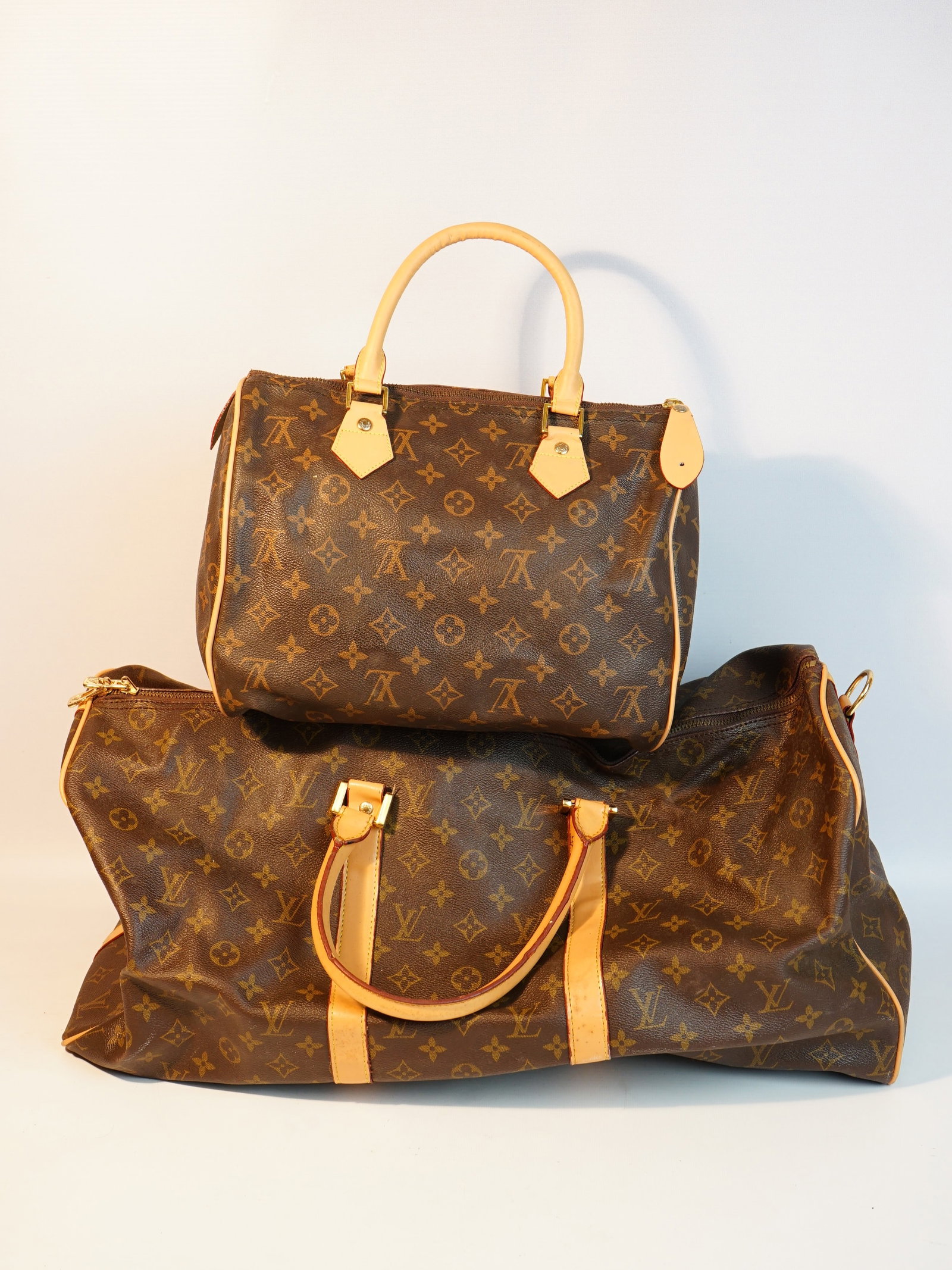 2 Fashion Bags: Approximate size: Shipping: We offer in-house shipping services for most small items. This means that we will take care of packing and shipping the items directly to you. For larger or specialized ite