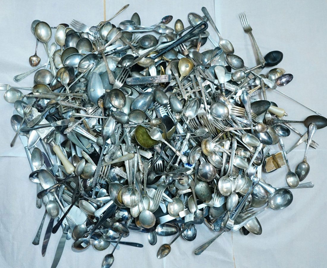 Mixed Lot  Vintage  Metal  Silver-Plated Metal Flatware (1 of 8)