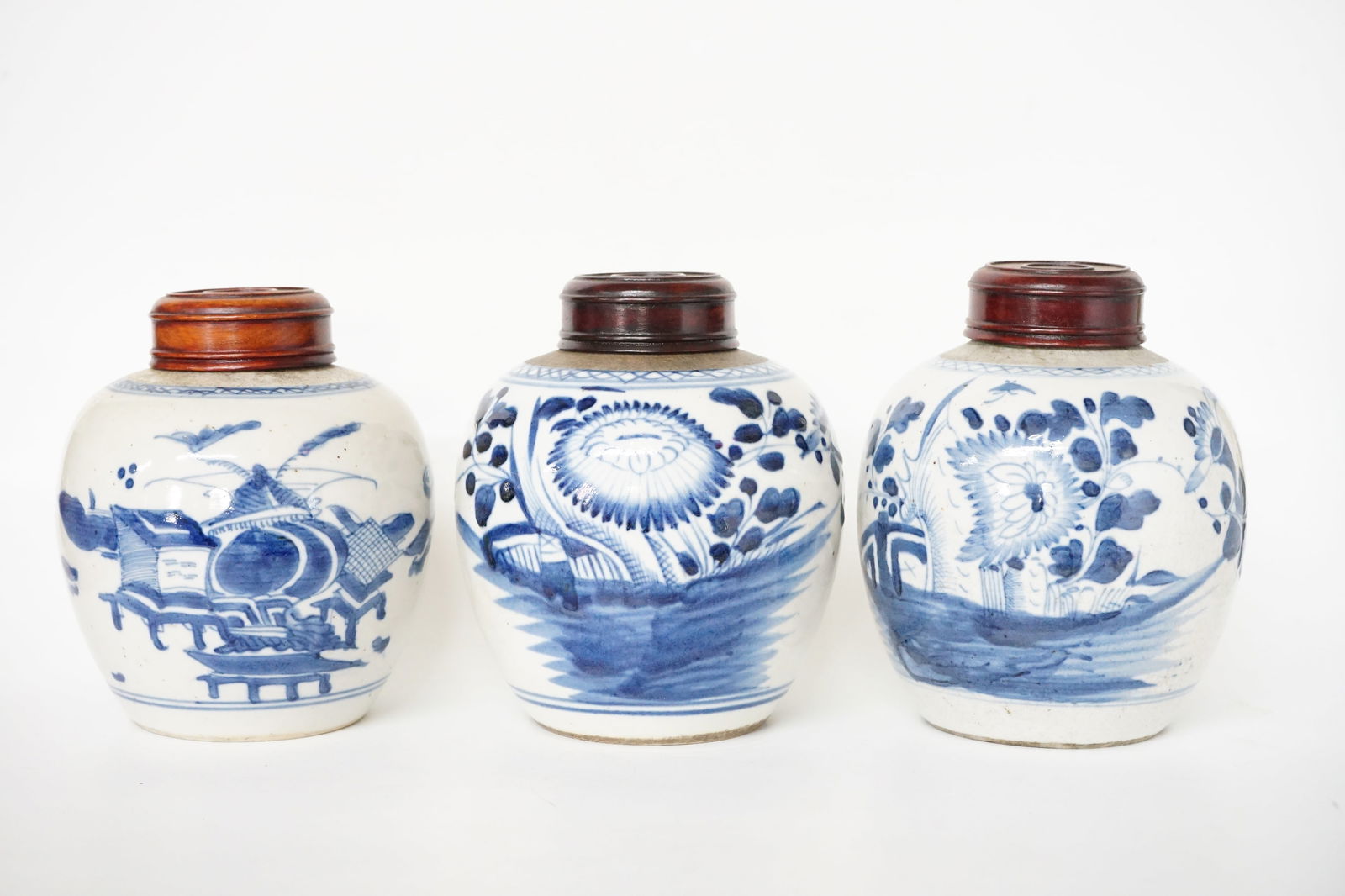 Lot of 3 Chinese Blue and White 'Landscape' Jars and Covers, Qing Dynasty (1 of 10)