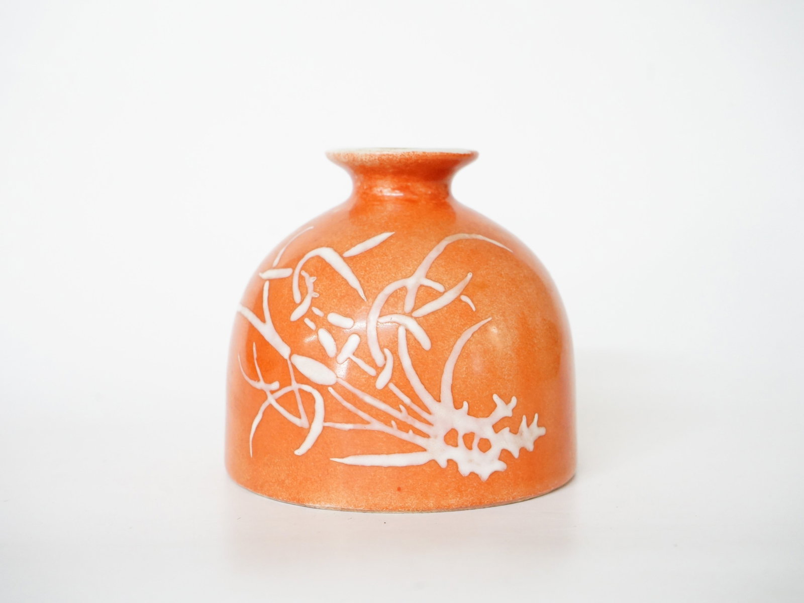 Chinese Coral-Ground Reserve-Decorated ‘Bamboo’ Beehive Waterpot: Approximate size: 3.5x4x4 in Shipping: We offer in-house shipping services for most small items. This means that we will take care of packing and shipping the items directly to you. For larger or spec