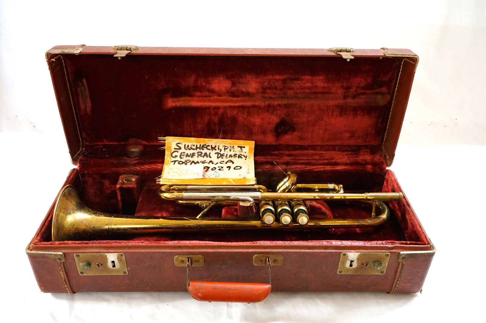 Vintage Trumpet with Case: Approximate size: 21.5x5.5x8.5 in Shipping: We offer in-house shipping services for most small items. This means that we will take care of packing and shipping the items directly to you. For larger or