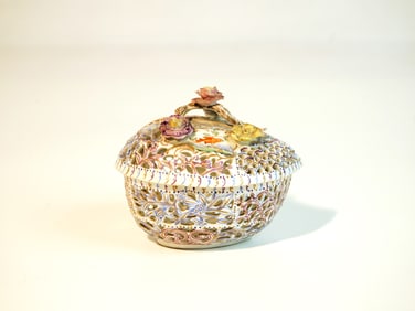 Rare Herend Marks Heart Shape Floral Porcelain Box