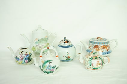 Lot of 6 Chinese Porcelain Teapots